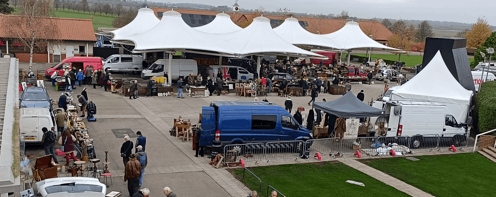 Outside dealers at Newmarket Antiques Fair